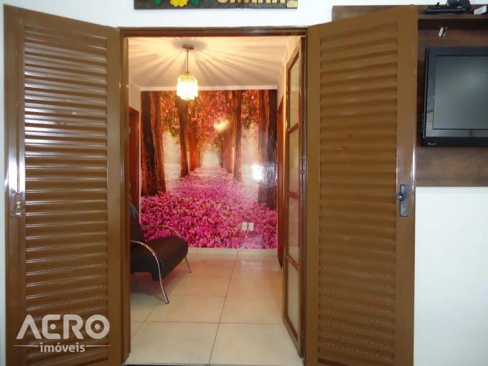 Casa, 3 quartos, 200 m² - Foto 4