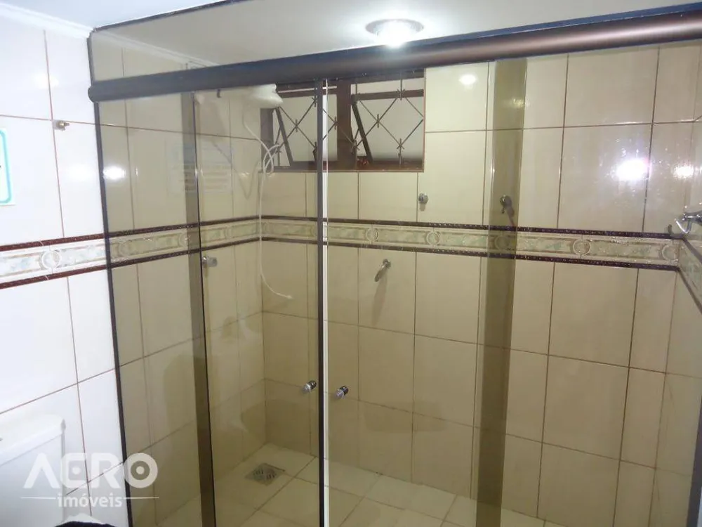 Casa, 3 quartos, 200 m² - Foto 8