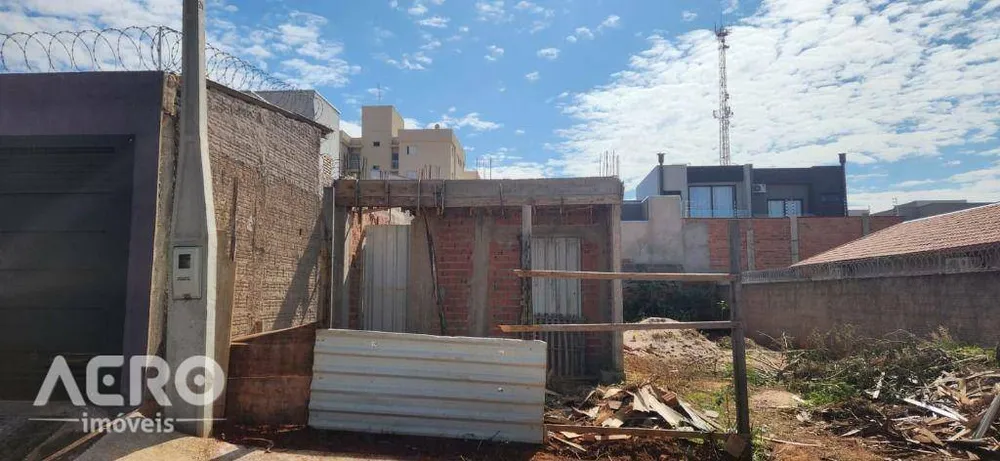 Casa, 3 quartos, 195 m² - Foto 1
