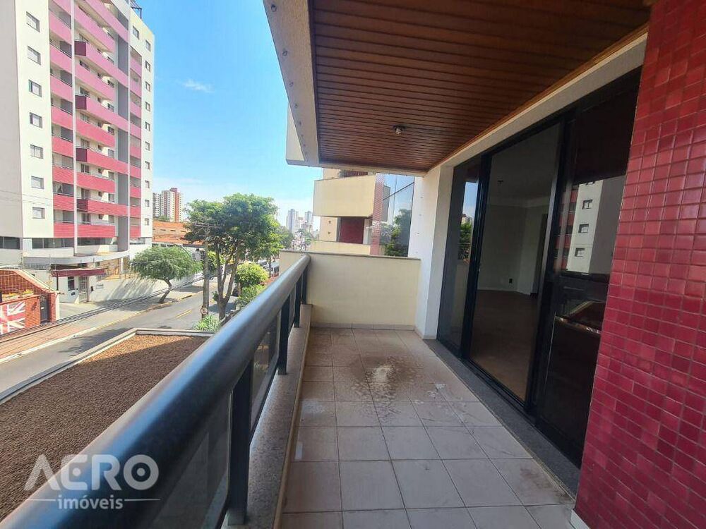 Apartamento à venda com 4 quartos, 200m² - Foto 7