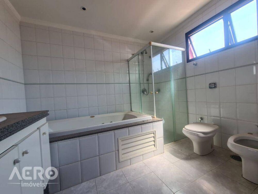 Apartamento à venda com 4 quartos, 200m² - Foto 27
