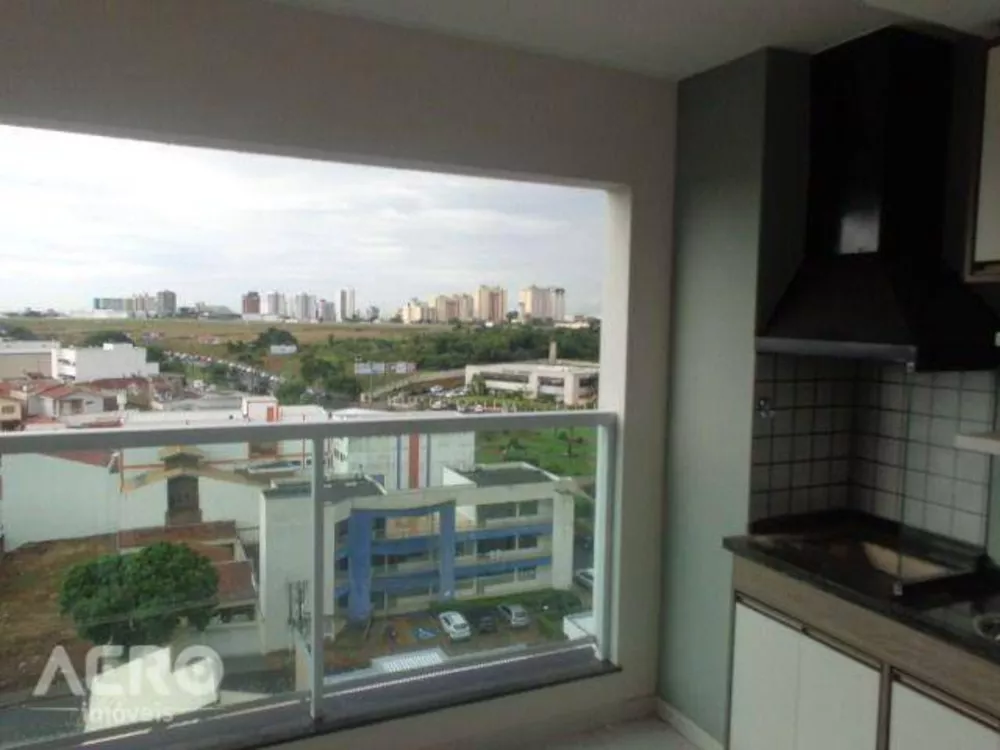 Apartamento à venda com 2 quartos, 70m² - Foto 1