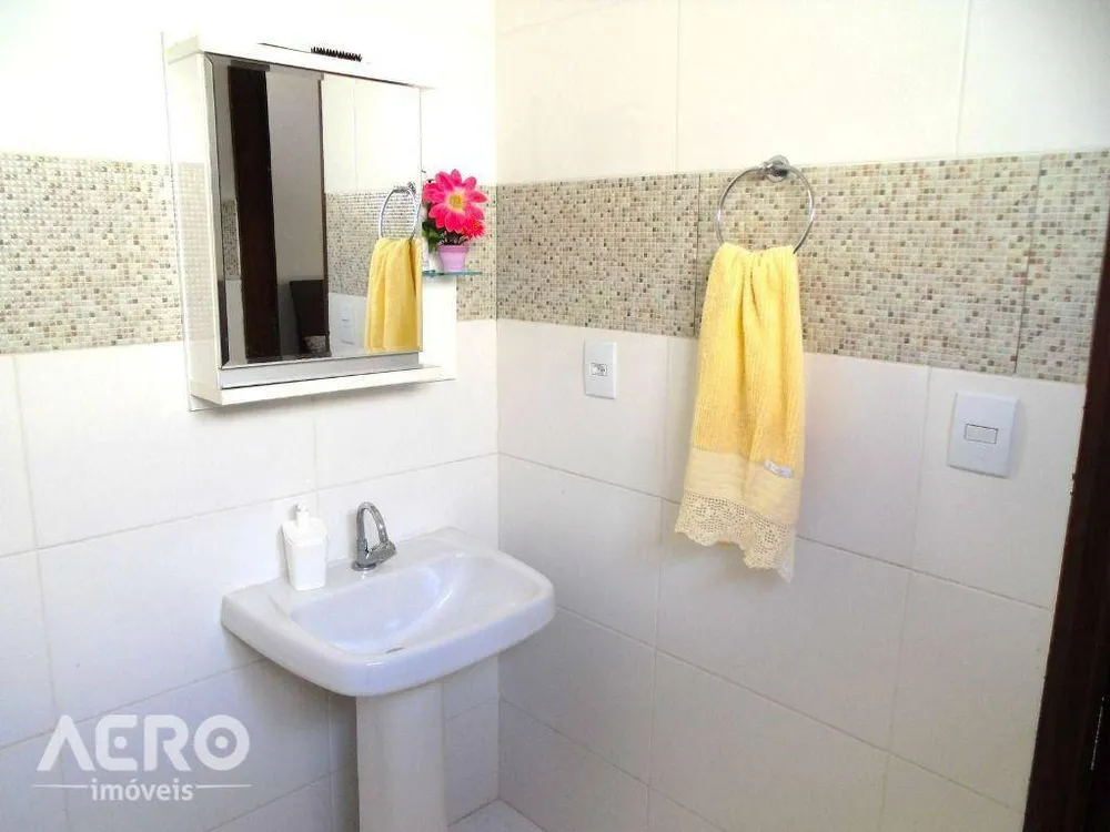 Casa, 3 quartos, 230 m² - Foto 2