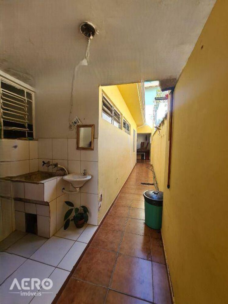 Casa à venda com 3 quartos, 180m² - Foto 20