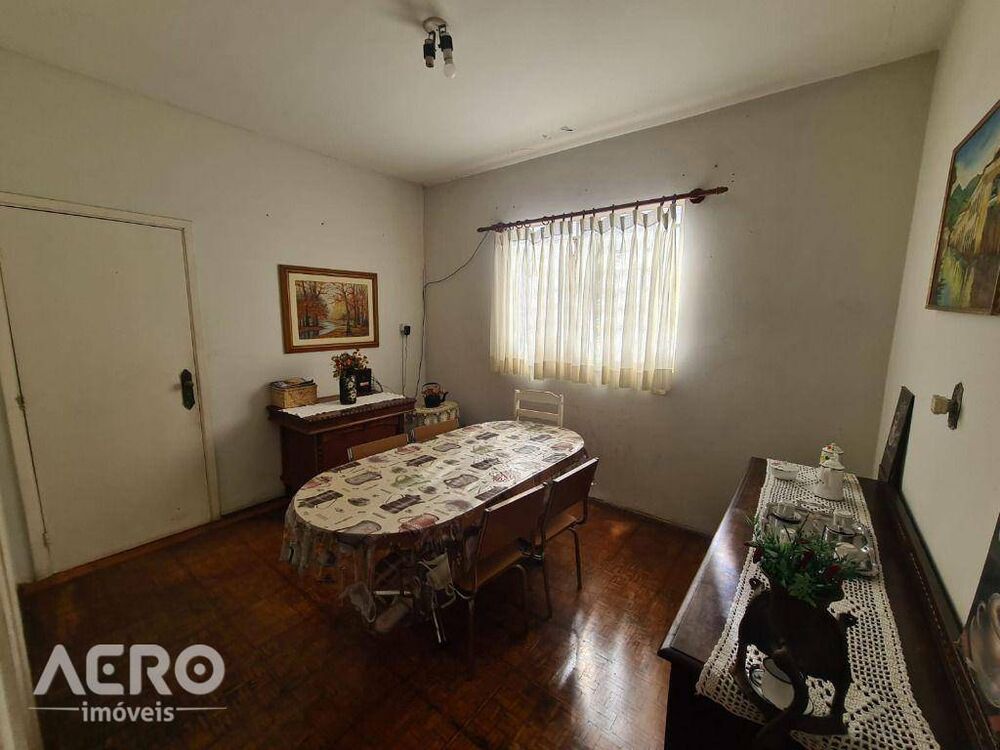 Casa à venda com 3 quartos, 180m² - Foto 14