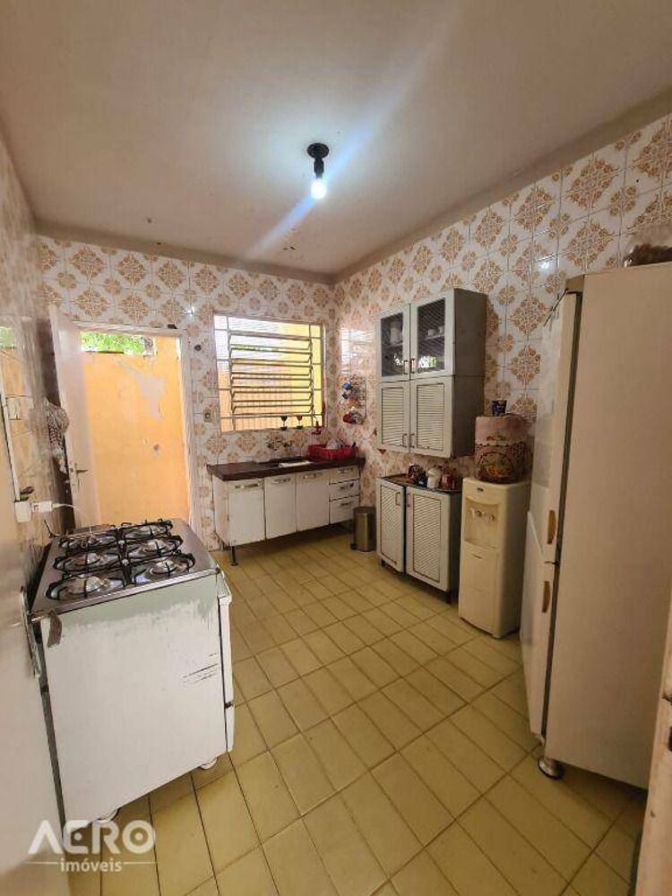Casa à venda com 3 quartos, 180m² - Foto 11