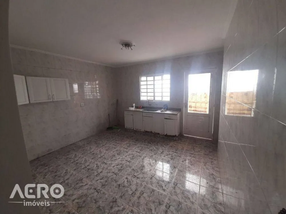 Casa, 4 quartos, 180 m² - Foto 4