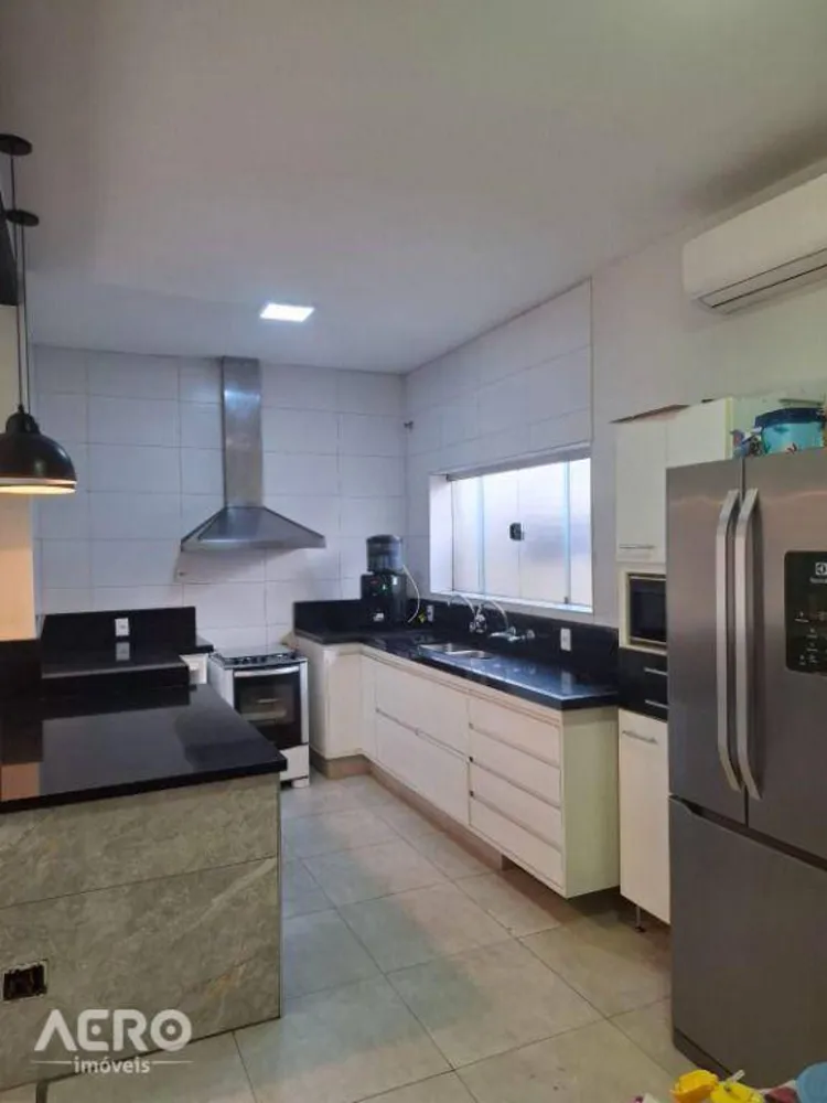 Casa, 4 quartos, 600 m² - Foto 2