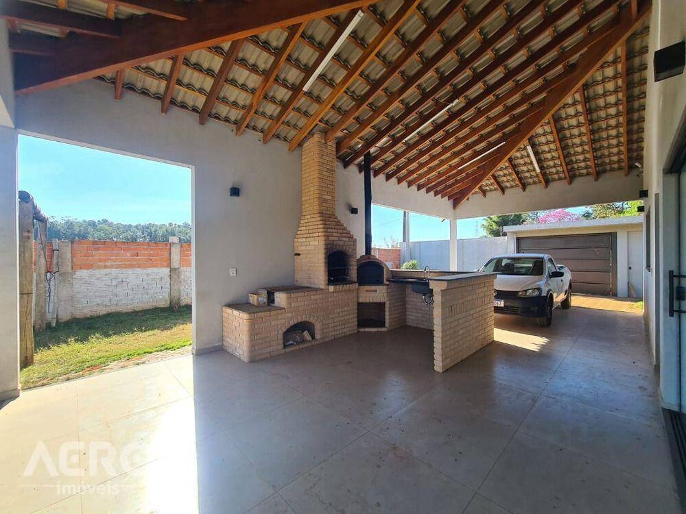 Chácara, 4 quartos, 1250 m² - Foto 1