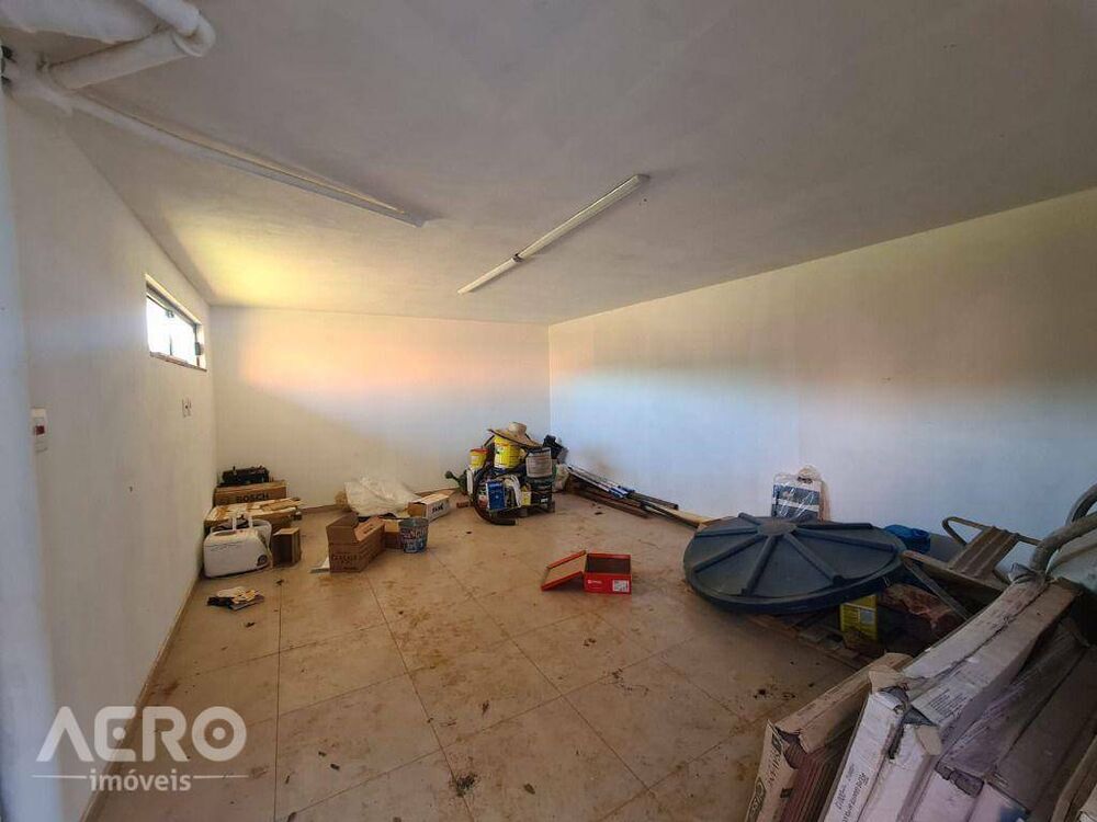 Chácara, 4 quartos, 1250 m² - Foto 4