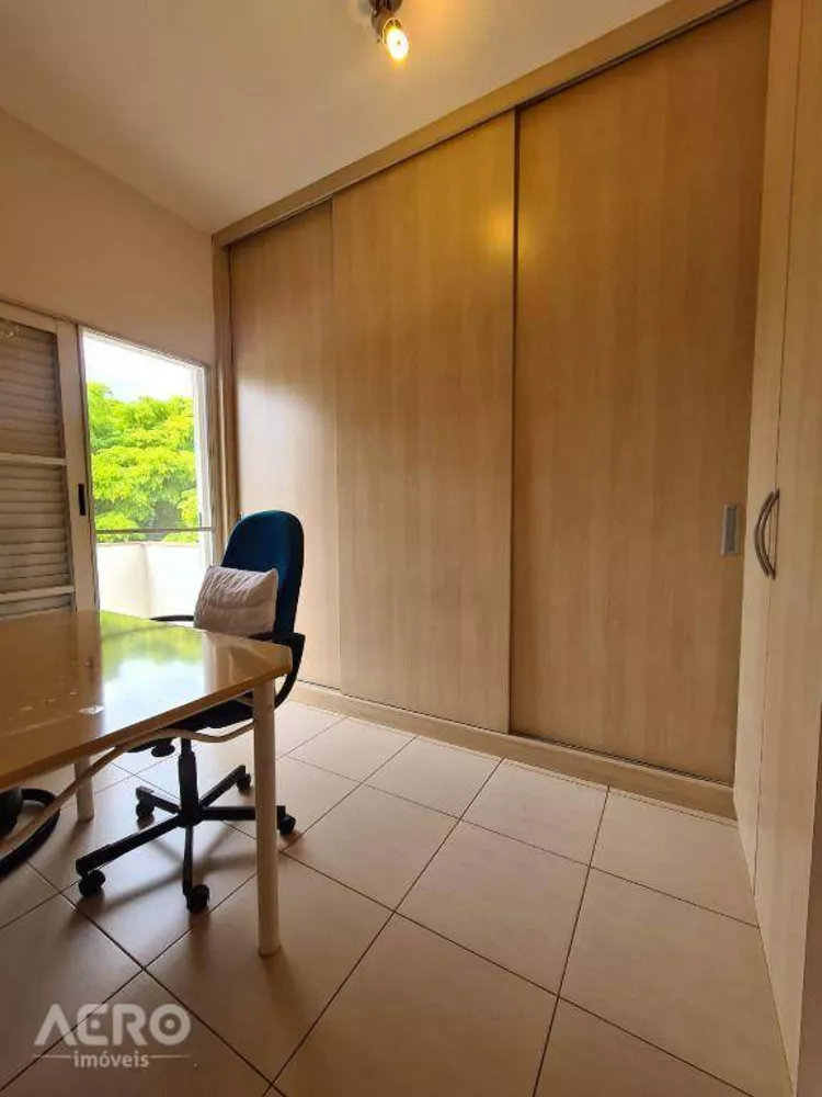 Casa à venda com 4 quartos, 215m² - Foto 16