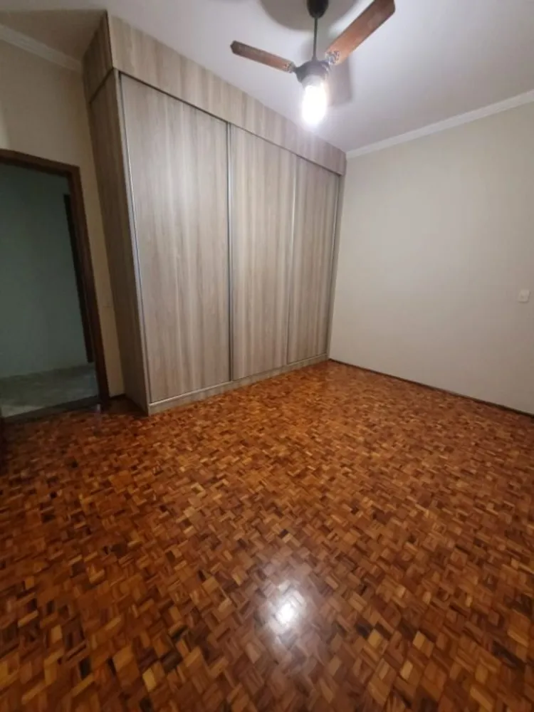 Casa, 3 quartos, 244 m² - Foto 4