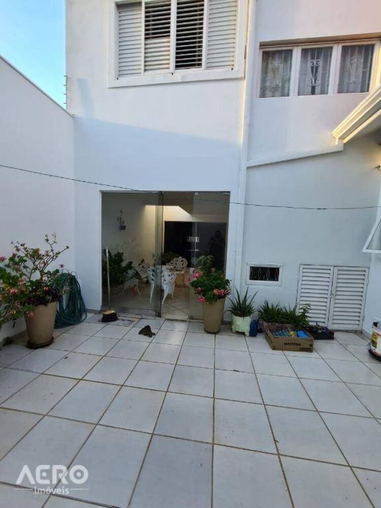 Casa, 3 quartos, 195 m² - Foto 33