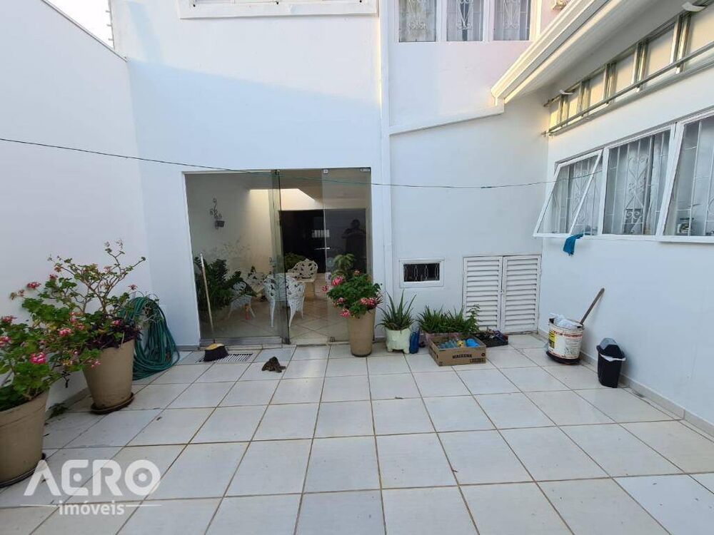 Casa, 3 quartos, 195 m² - Foto 26