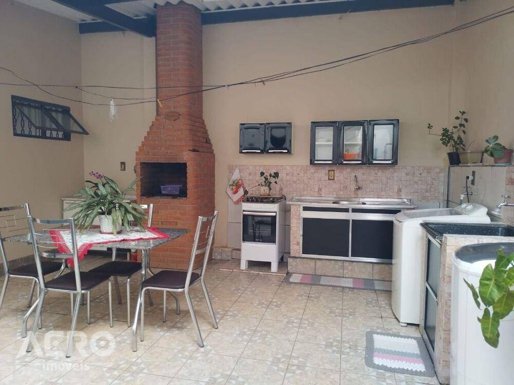 Casa, 2 quartos, 167 m² - Foto 2