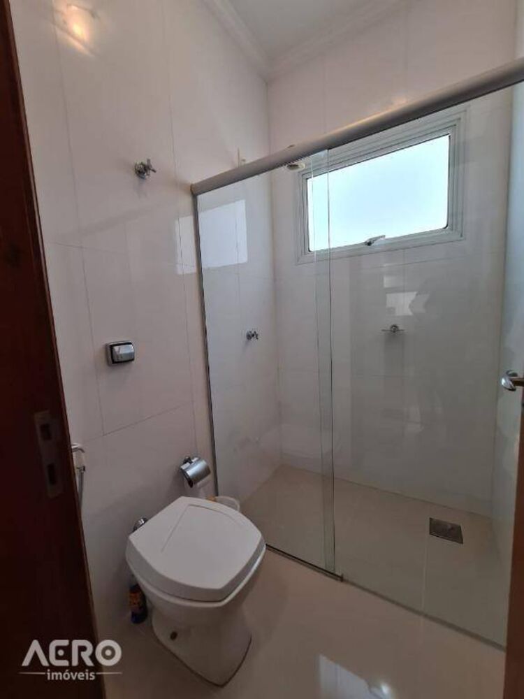 Casa, 3 quartos, 275 m² - Foto 43