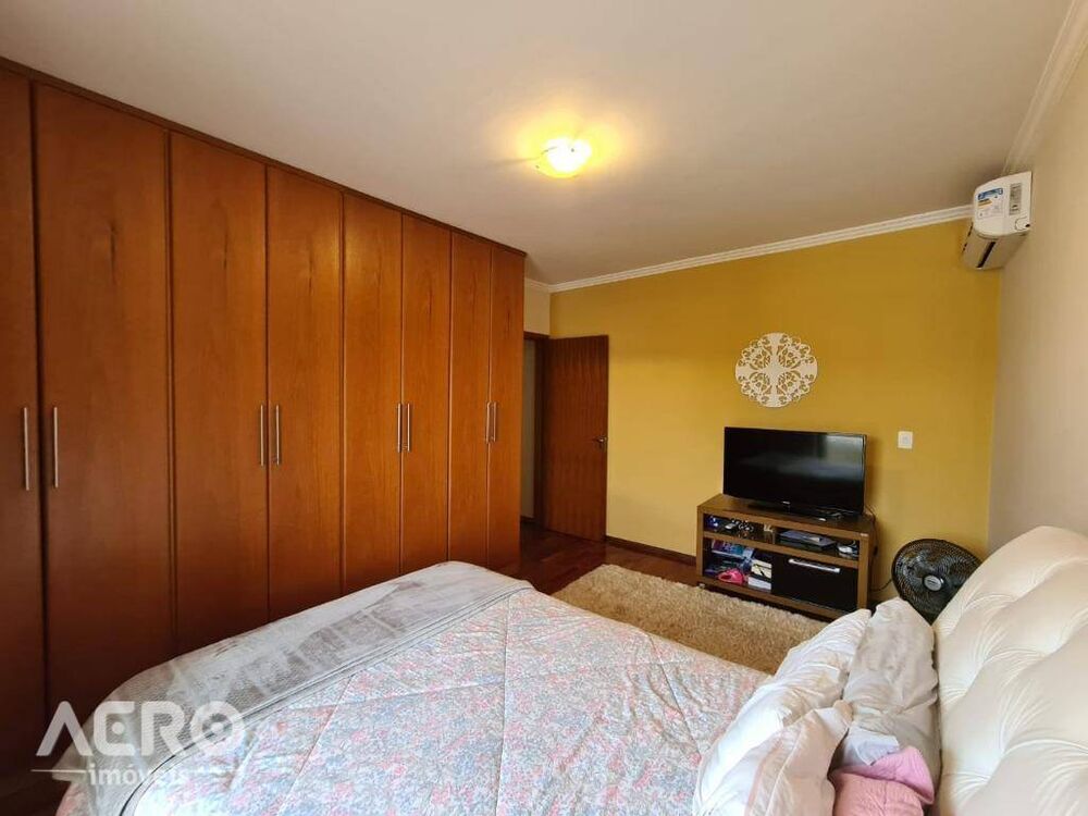 Casa, 3 quartos, 275 m² - Foto 41
