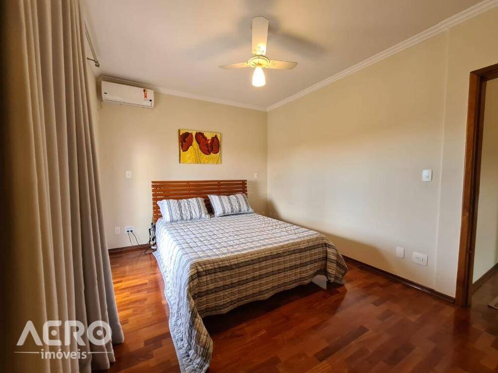 Casa, 3 quartos, 275 m² - Foto 50