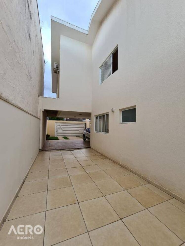 Casa, 3 quartos, 275 m² - Foto 36