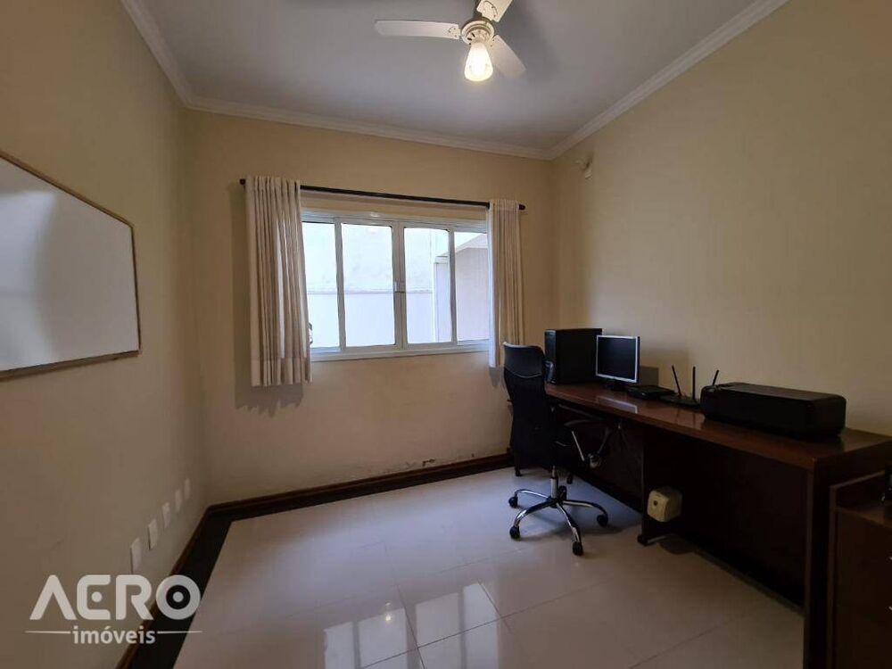 Casa, 3 quartos, 275 m² - Foto 48