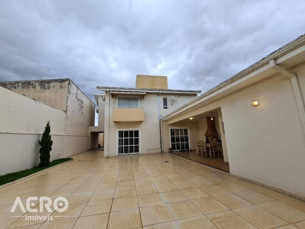 Casa, 3 quartos, 275 m² - Foto 9