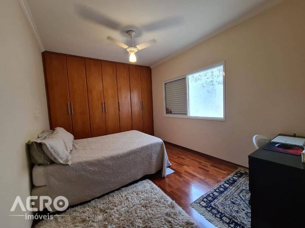 Casa, 3 quartos, 275 m² - Foto 28