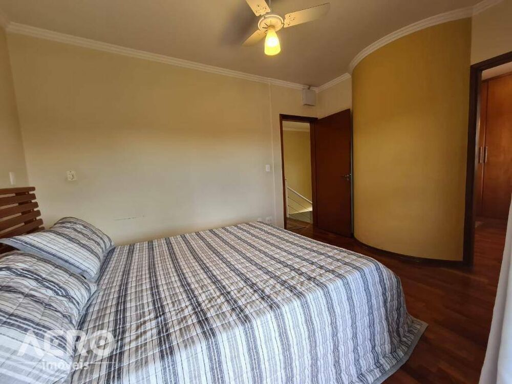 Casa, 3 quartos, 275 m² - Foto 5