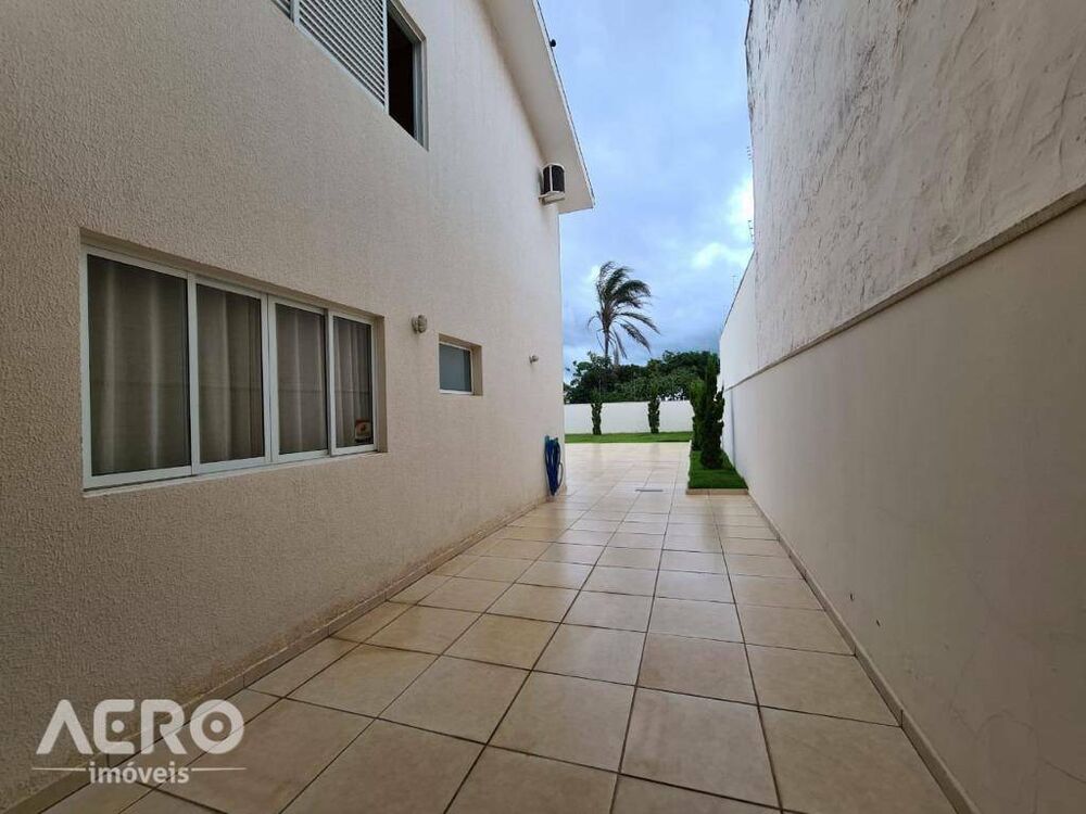 Casa, 3 quartos, 275 m² - Foto 37