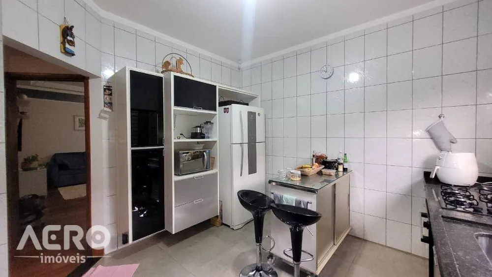 Casa, 4 quartos, 211 m² - Foto 8