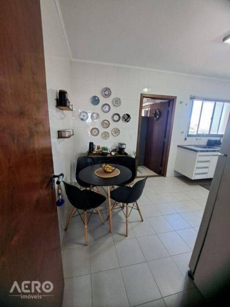 Apartamento à venda com 3 quartos, 118m² - Foto 7