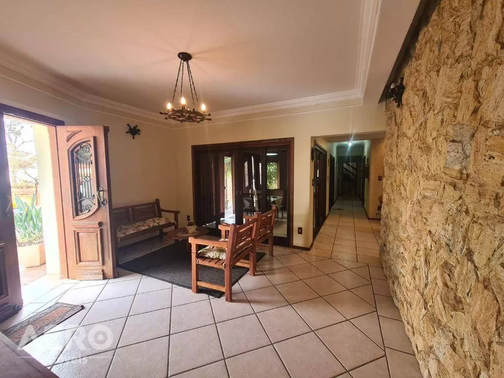 Casa de Condomínio à venda com 3 quartos, 210m² - Foto 4