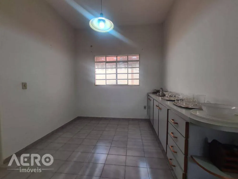 Casa, 3 quartos, 190 m² - Foto 11