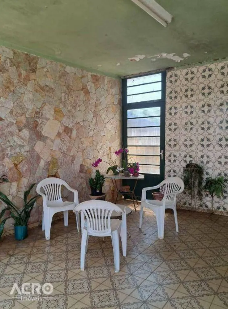 Casa, 3 quartos, 250 m² - Foto 2