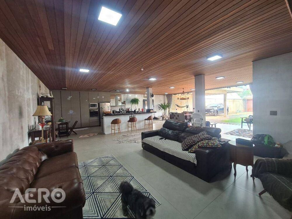 Casa, 2 quartos, 280 m² - Foto 1