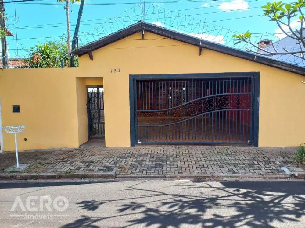 Casa à venda com 5 quartos, 312m² - Foto 1