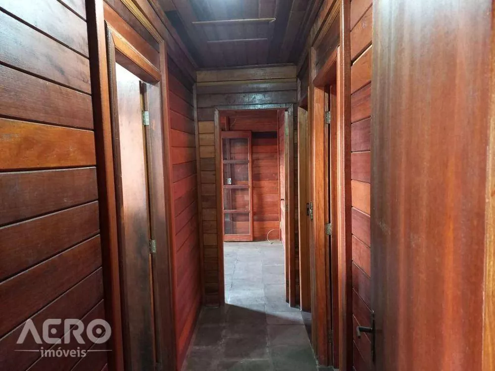 Casa à venda com 5 quartos, 312m² - Foto 5