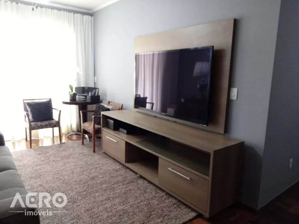 Apartamento à venda com 3 quartos, 128m² - Foto 3