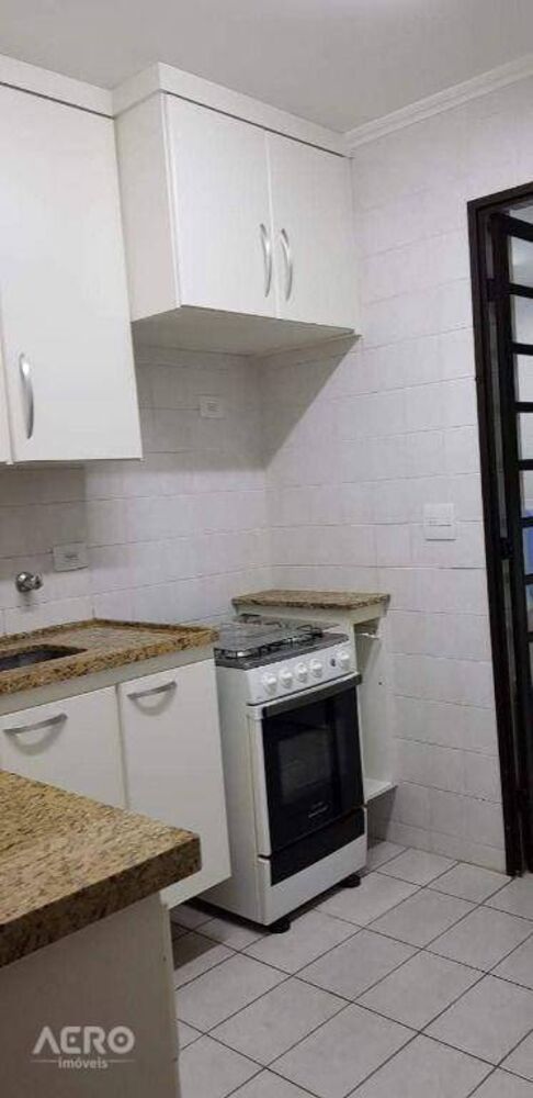 Apartamento à venda com 3 quartos, 81m² - Foto 6