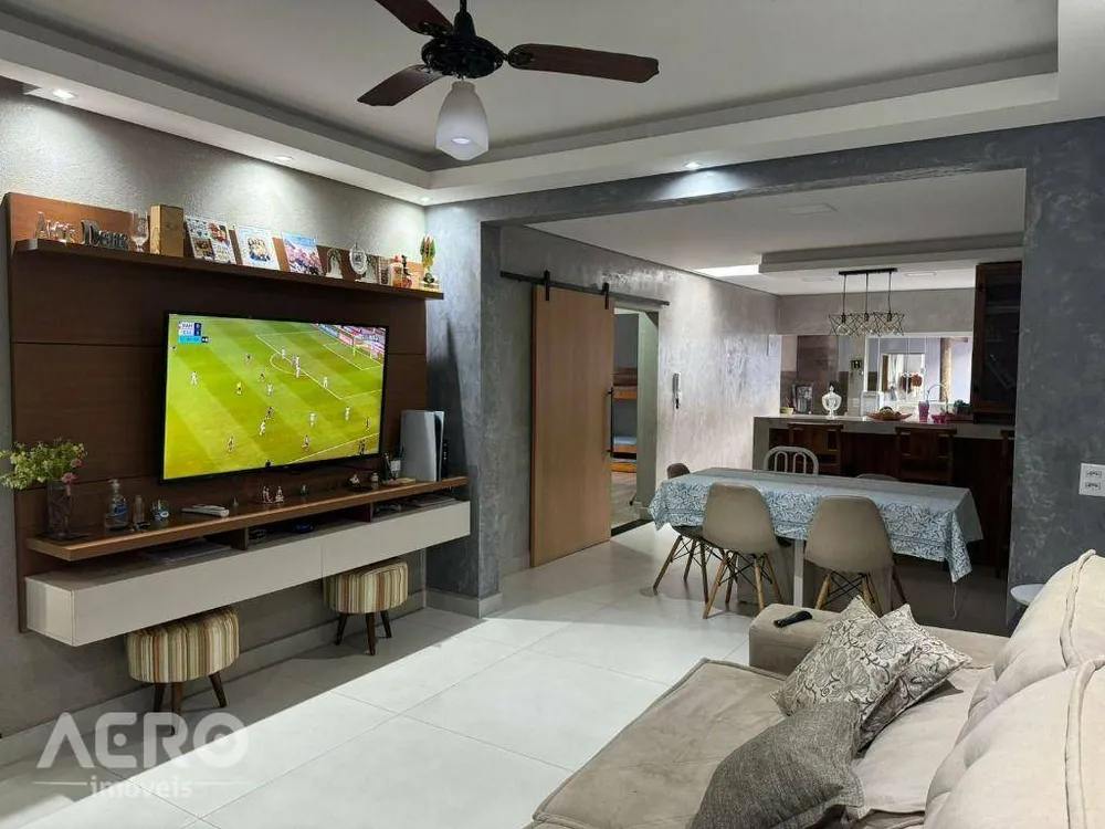 Casa, 2 quartos, 200 m² - Foto 9