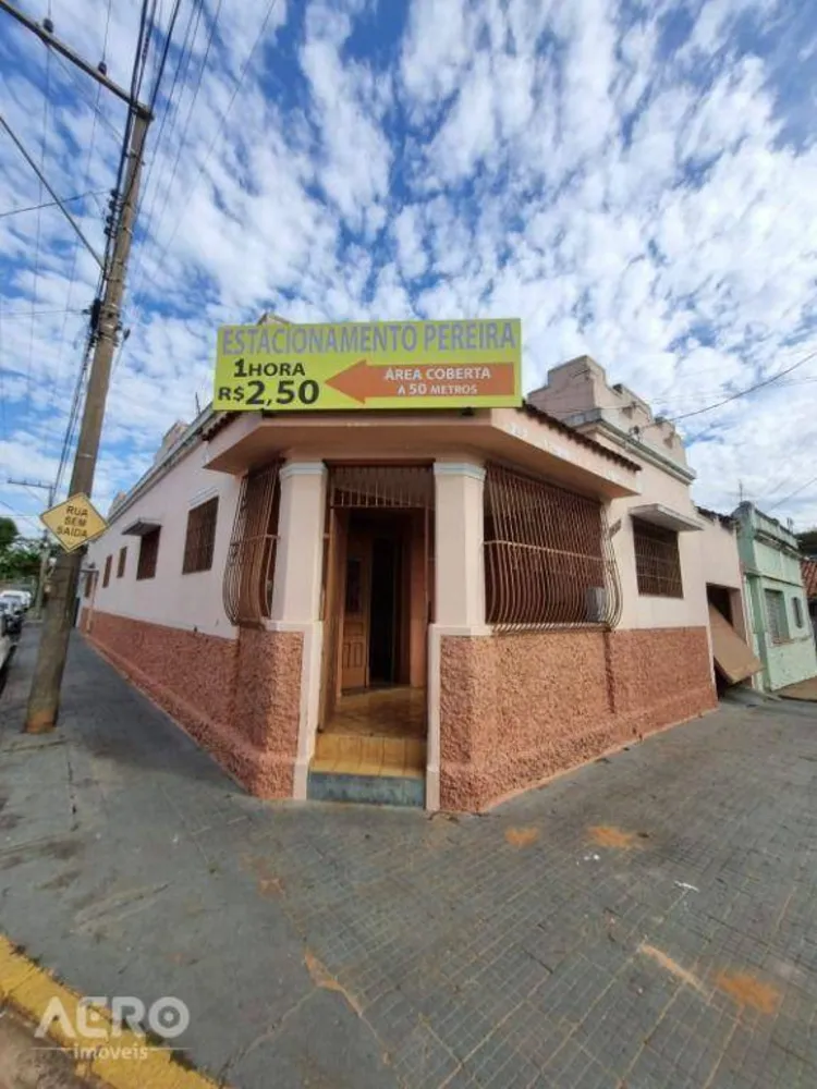 Casa, 3 quartos, 250 m² - Foto 2