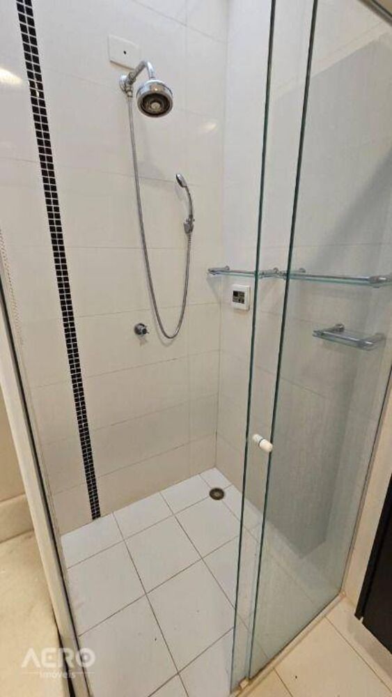 Apartamento para alugar com 3 quartos, 150m² - Foto 31