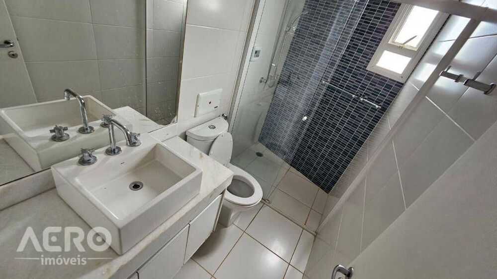 Apartamento para alugar com 3 quartos, 150m² - Foto 41