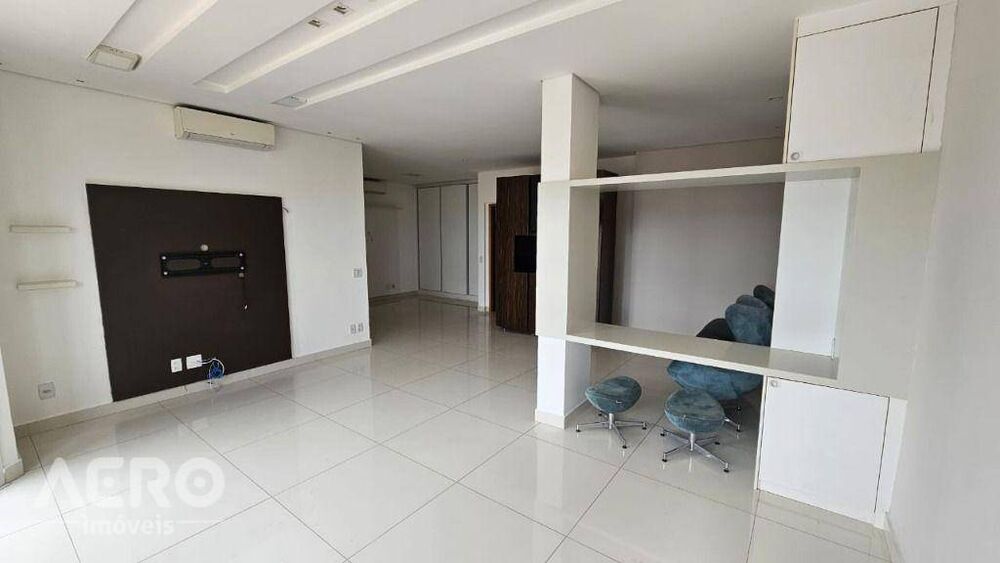 Apartamento para alugar com 3 quartos, 150m² - Foto 2