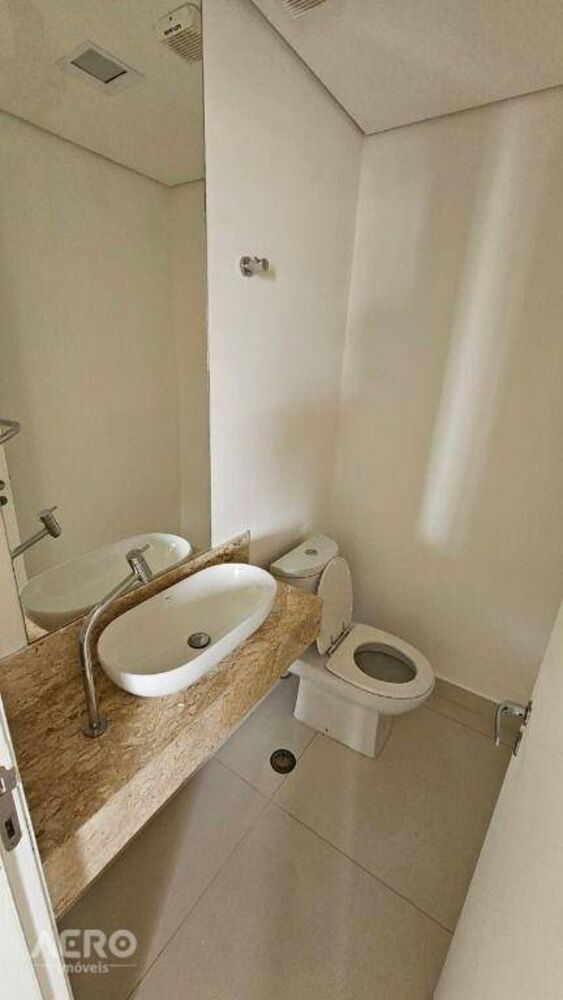 Apartamento para alugar com 3 quartos, 150m² - Foto 9