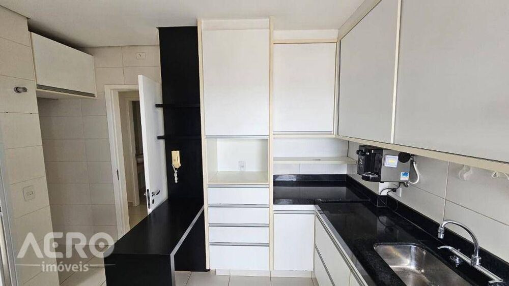 Apartamento para alugar com 3 quartos, 150m² - Foto 13