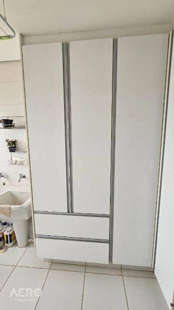 Apartamento para alugar com 3 quartos, 150m² - Foto 16