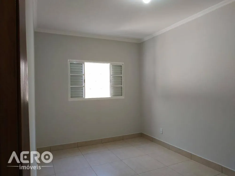Casa, 3 quartos, 180 m² - Foto 4