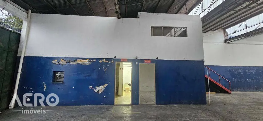 Depósito-Galpão, 555 m² - Foto 1
