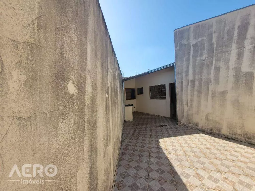 Casa à venda com 3 quartos, 133m² - Foto 3