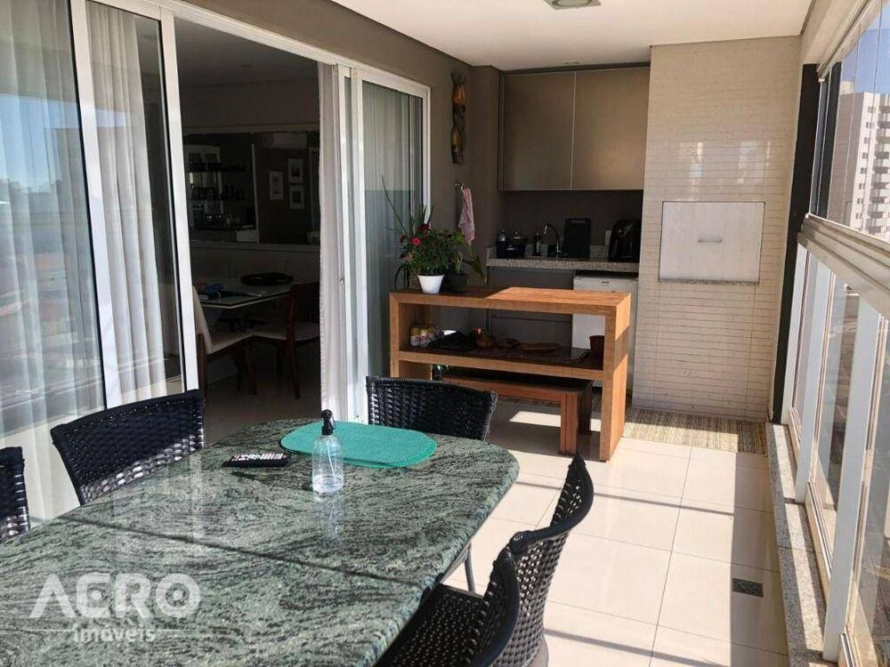 Apartamento à venda com 3 quartos, 240m² - Foto 5